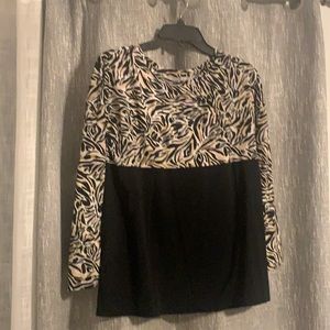 Like new Lilly Finn top